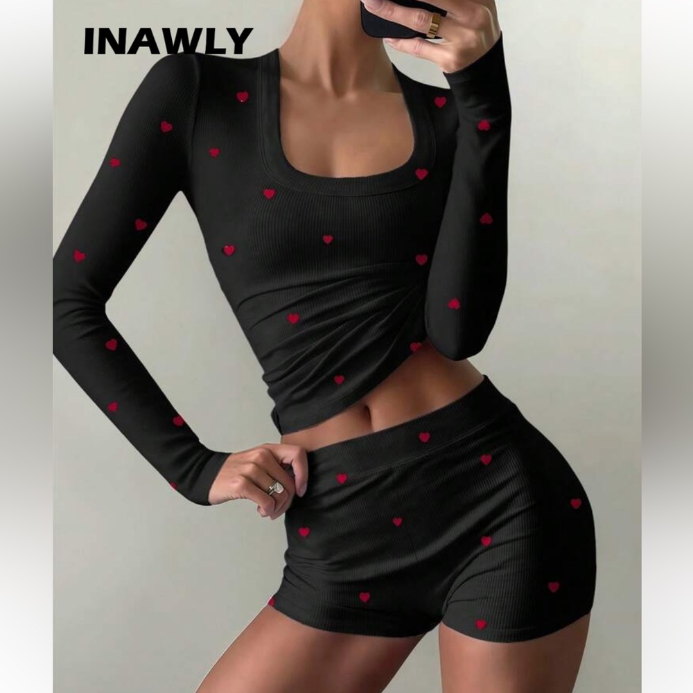 Black Heart Patterned Women's Shorts